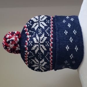 NWOT American Eagle Outfitters Pom Pom Beanie Fair Isle Print